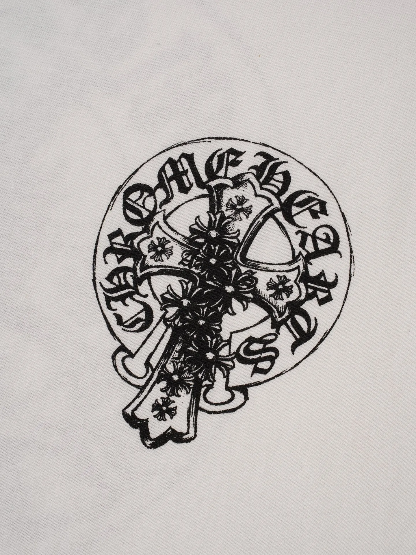90 Chtome Hearta/ T g， ， 。 Same Style , 。 ， Series， 。 ! ， ， 。 ， ， ， ， ！ ， ，Breathable ， ， ， ， ！ ：Black、White Size：S-XL